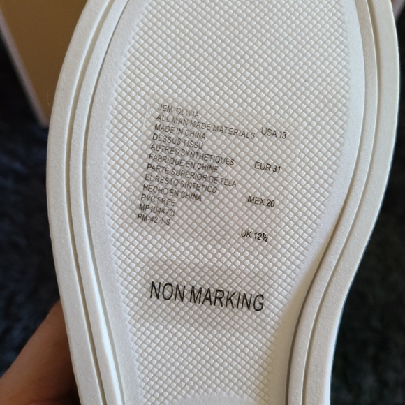 NEW MK Jem Olivia Slip-on (Youth) - Picture 6 of 9